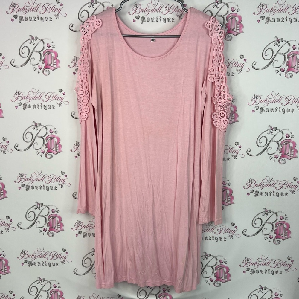 Dress lace pearls details sleeves Pink Long Sleeve Dress with Lace Details